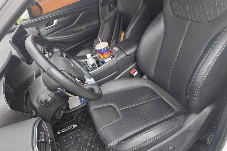Used Hyundai Santa Fe 2023 Traveler 380T GDi Automatic Two-Wheel Drive GLX Elite Edition Left Front Seat