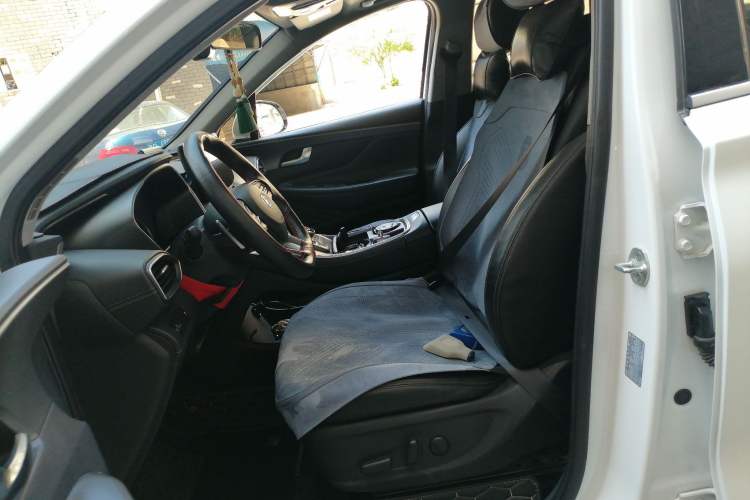 Used Hyundai Santa Fe 2023 Traveler 380T GDi Automatic Two-Wheel Drive GLX Elite Edition Left Front Seat