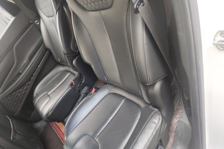Used Hyundai Santa Fe 2023 Traveler 380T GDi Automatic All-Wheel Drive LUX HTRAC Prestige Edition Left Rear Seat