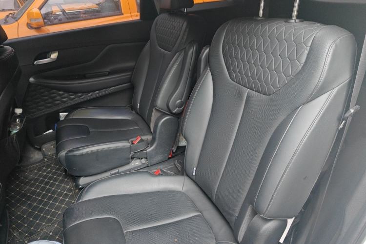 Used Hyundai Santa Fe 2023 Traveler 380T GDi Automatic Two-Wheel Drive GLX Elite Edition Left Rear Seat
