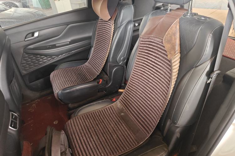 Used Hyundai Santa Fe 2023 Traveler 380T GDi Automatic Two-Wheel Drive GLX Elite Edition Left Rear Seat