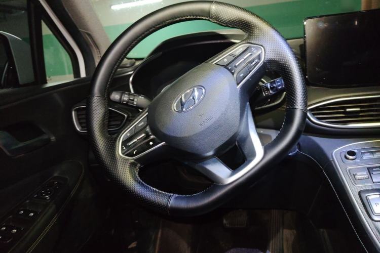 Used Hyundai Santa Fe 2023 Traveler 380T GDi Automatic Two-Wheel Drive GLX Elite Edition Steering Wheel