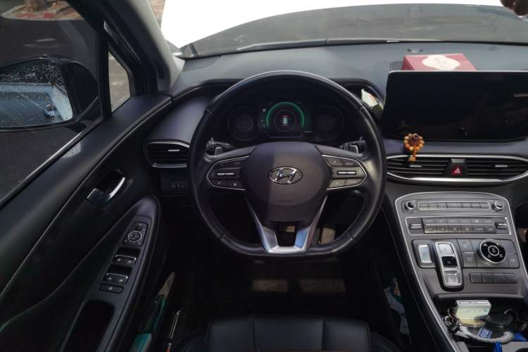 Used Hyundai Santa Fe 2023 Traveler 380T GDi Automatic All-Wheel Drive GLX HTRAC Elite Edition Steering Wheel