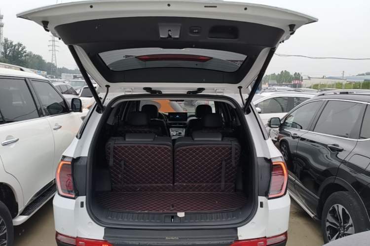 Used Hyundai Santa Fe 2023 Traveler 380T GDi Automatic All-Wheel Drive GLX HTRAC Elite Edition Trunk