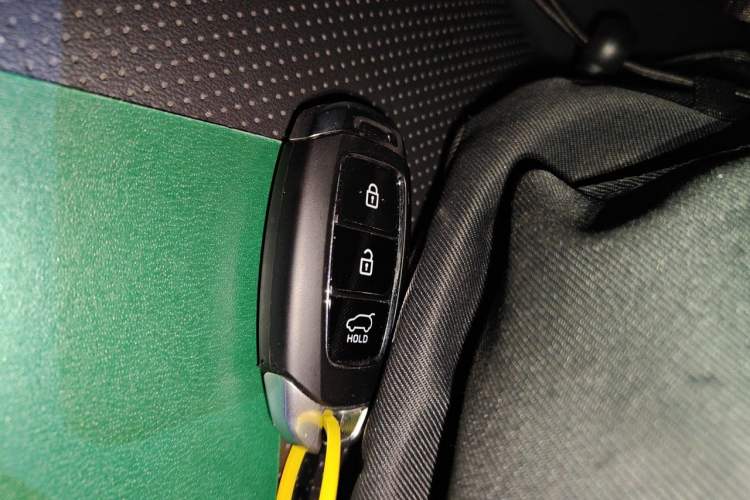 Used Hyundai Santa Fe 2023 Traveler 380T GDi Automatic All-Wheel Drive GLX HTRAC Elite Edition Vehicle Key