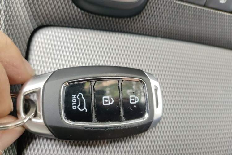 Used Hyundai Santa Fe 2023 Traveler 380T GDi Automatic All-Wheel Drive LUX HTRAC Prestige Edition Vehicle Key