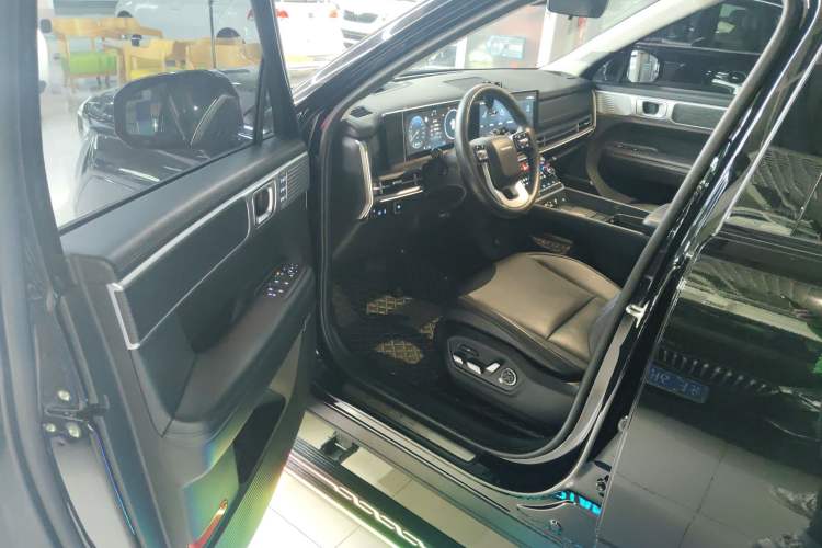 Used Hyundai Santa Fe 2024 2.0T Connoisseur Pro Max Driver Seat