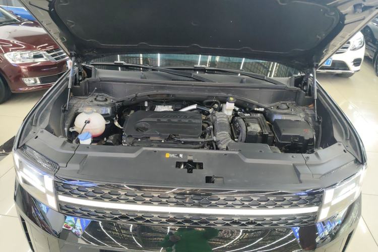 Used Hyundai Santa Fe 2024 2.0T Connoisseur Ultra Engine Bay