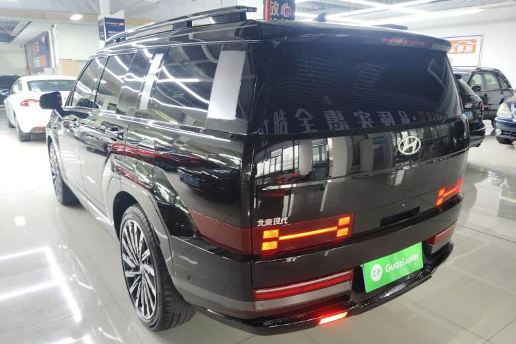 Used Hyundai Santa Fe 2024 2.0T Connoisseur Pro Max Exterior 2