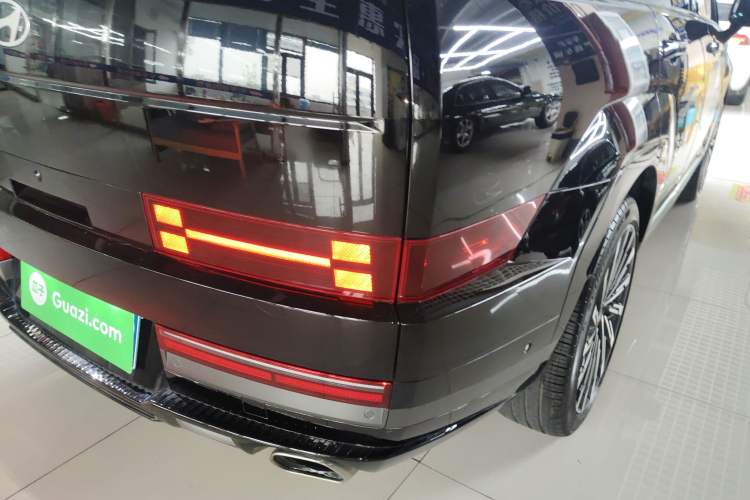 Used Hyundai Santa Fe 2024 2.0T Connoisseur Pro Max Exterior 3