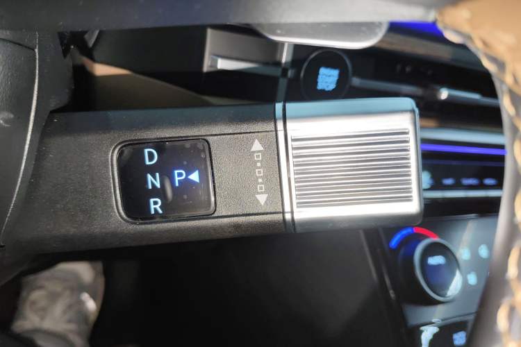 Used Hyundai Santa Fe 2024 2.0T Connoisseur Ultra Gear Lever