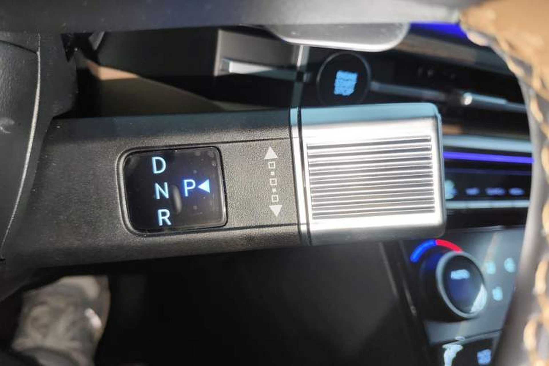 Used Hyundai Santa Fe 2024 2.0T Connoisseur Ultra Gear Lever