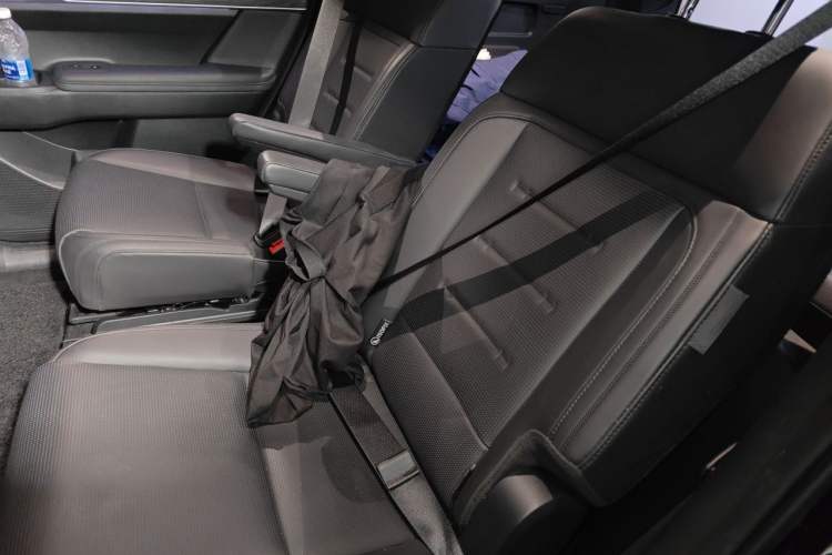 Used Hyundai Santa Fe 2024 2.0T Connoisseur Pro Max Left Rear Seat