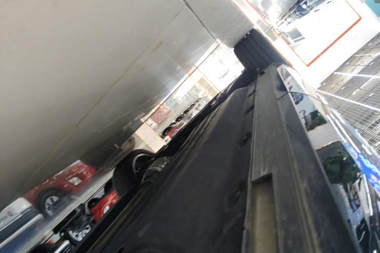 Used Hyundai Santa Fe 2024 2.0T Connoisseur Ultra Left Side Sill