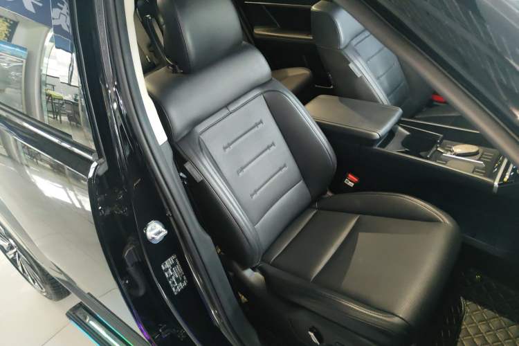 Used Hyundai Santa Fe 2024 2.0T Connoisseur Pro Max Right Front Seat