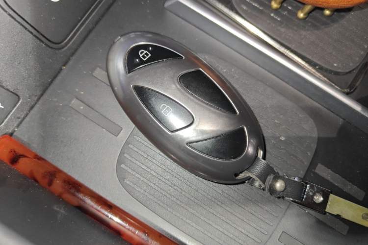 Used Hyundai Santa Fe 2024 2.0T Connoisseur Pro Max Vehicle Key