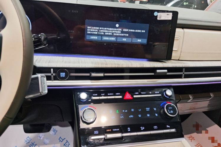Used Hyundai Santa Fe 2024 2.0T Connoisseur Ultra Audio And AC Panel
