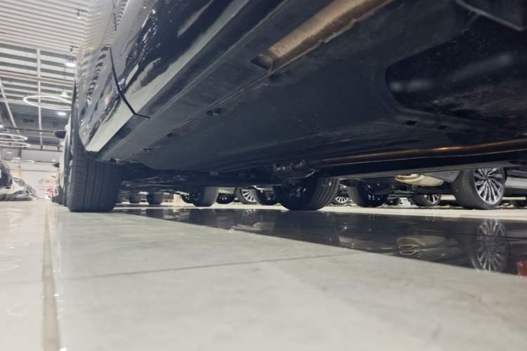 Used Hyundai Santa Fe 2024 2.0T Connoisseur Ultra Left Side Sill