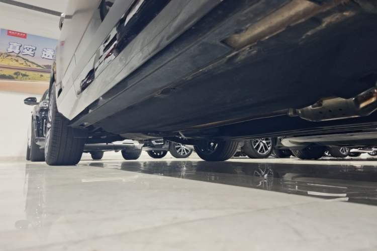 Used Hyundai Santa Fe 2024 2.0T Connoisseur Ultra Right Side Sill