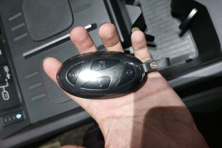 Used Hyundai Santa Fe 2024 2.0T Connoisseur Ultra Vehicle Key
