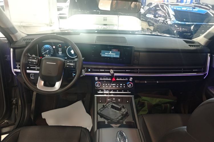 Used Hyundai Santa Fe 2024 2.0T Connoisseur Pro Max Center Console