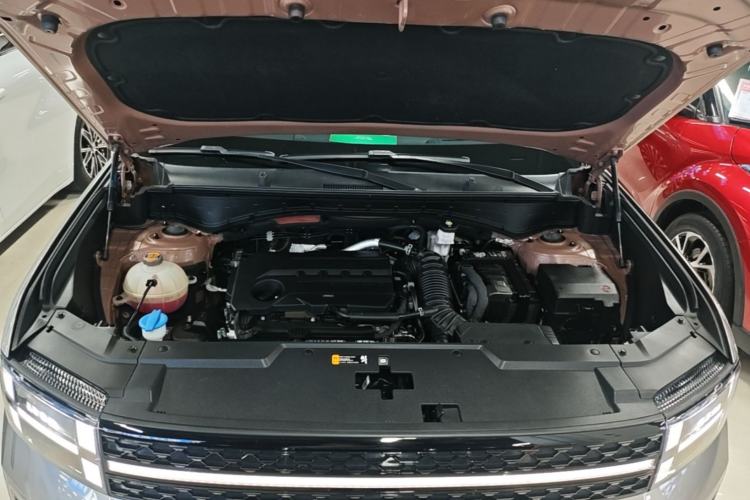 Used Hyundai Santa Fe 2024 2.0T Connoisseur Ultra Engine Bay