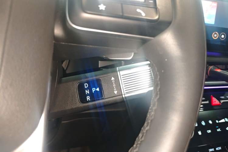 Used Hyundai Santa Fe 2024 2.0T Connoisseur Pro Max Gear Lever
