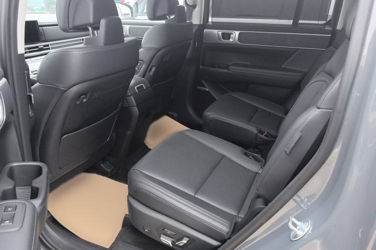 Used Hyundai Santa Fe 2024 2.0T Connoisseur Ultra Interior 1
