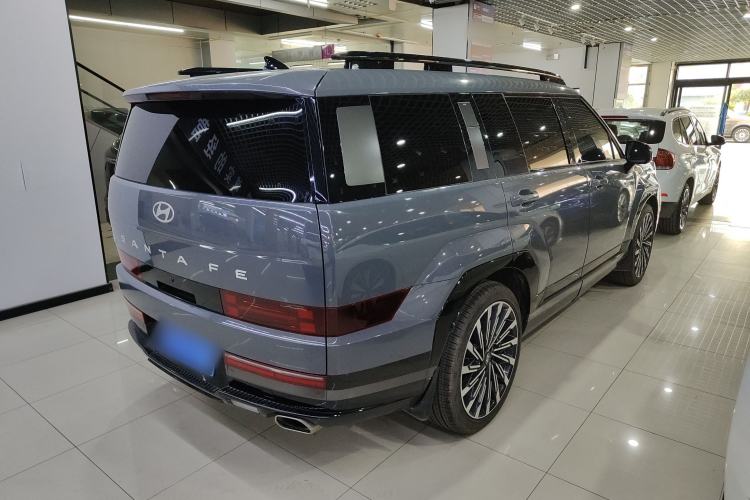 Used Hyundai Santa Fe 2024 2.0T Connoisseur Pro Rear Right 45 Deg