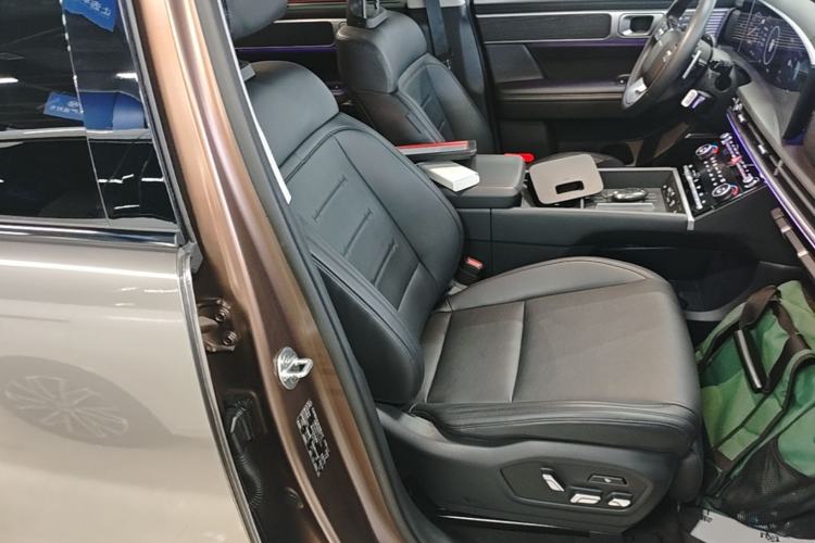 Used Hyundai Santa Fe 2024 2.0T Connoisseur Ultra Right Front Seat