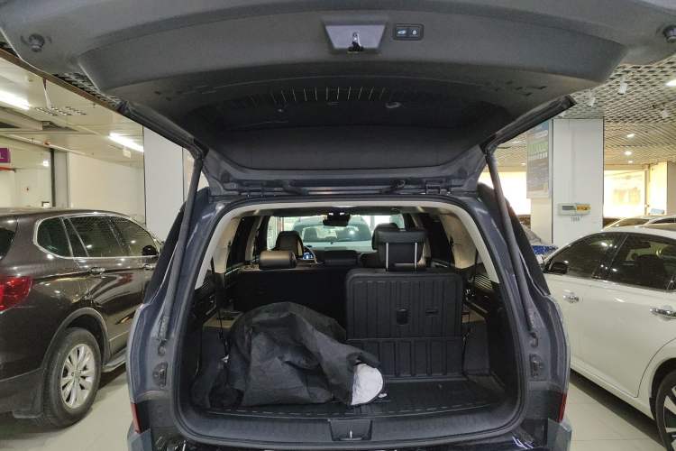 Used Hyundai Santa Fe 2024 2.0T Connoisseur Pro Trunk