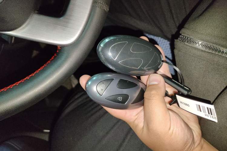 Used Hyundai Santa Fe 2024 2.0T Connoisseur Pro Vehicle Key