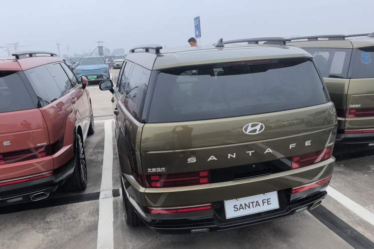 Used Hyundai Santa Fe 2024 2.0T Connoisseur Ultra Exterior 5