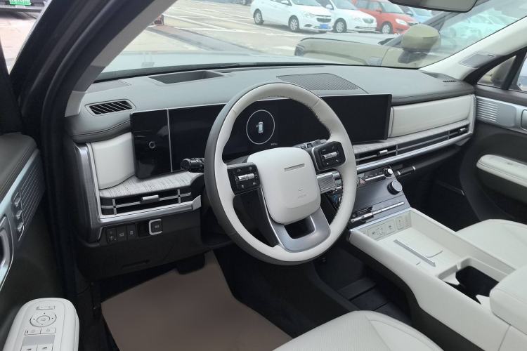 Used Hyundai Santa Fe 2024 2.0T Connoisseur Ultra Interior 3