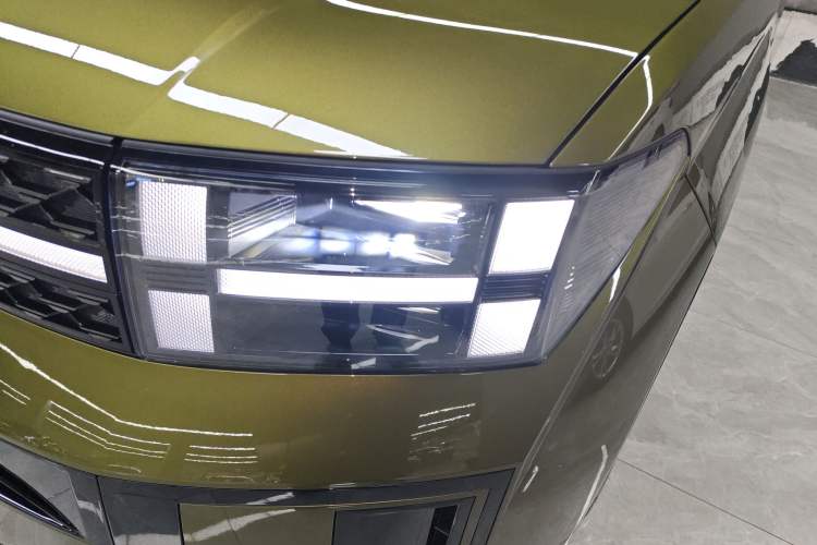 Used Hyundai Santa Fe 2024 2.0T Connoisseur Pro Max Left Front Headlight