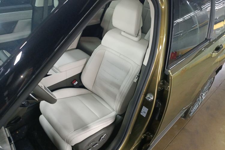 Used Hyundai Santa Fe 2024 2.0T Connoisseur Ultra Left Front Seat