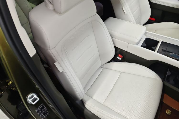 Used Hyundai Santa Fe 2024 2.0T Connoisseur Pro Max Right Front Seat