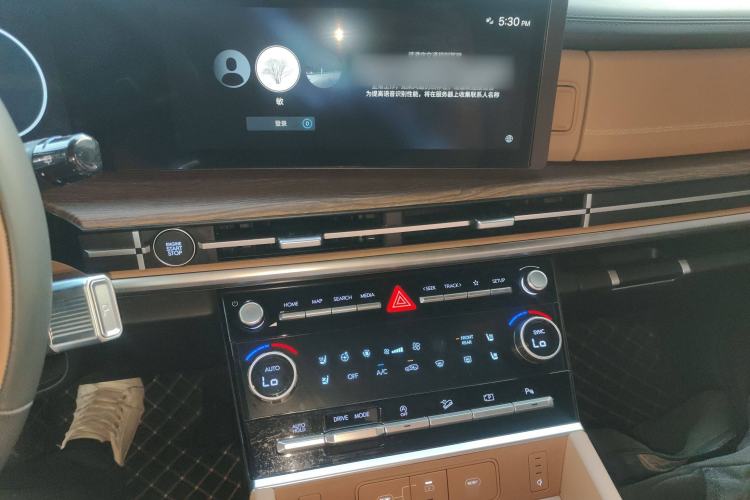 Used Hyundai Santa Fe 2024 2.0T Connoisseur Pro Max Audio And AC Panel