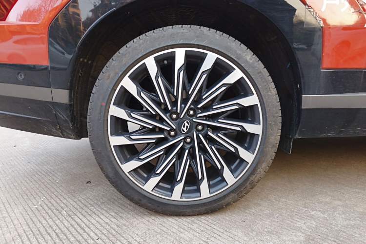 Used Hyundai Santa Fe 2024 2.0T Connoisseur Ultra Exterior 8