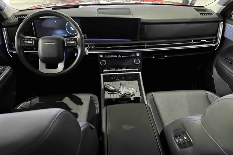 Used Hyundai Santa Fe 2024 2.0T Connoisseur Ultra Interior 2