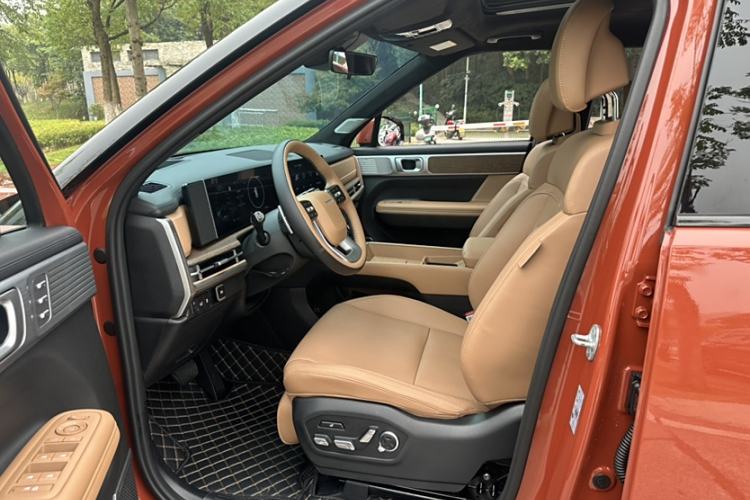 Used Hyundai Santa Fe 2024 2.0T Connoisseur Pro Max Interior 3