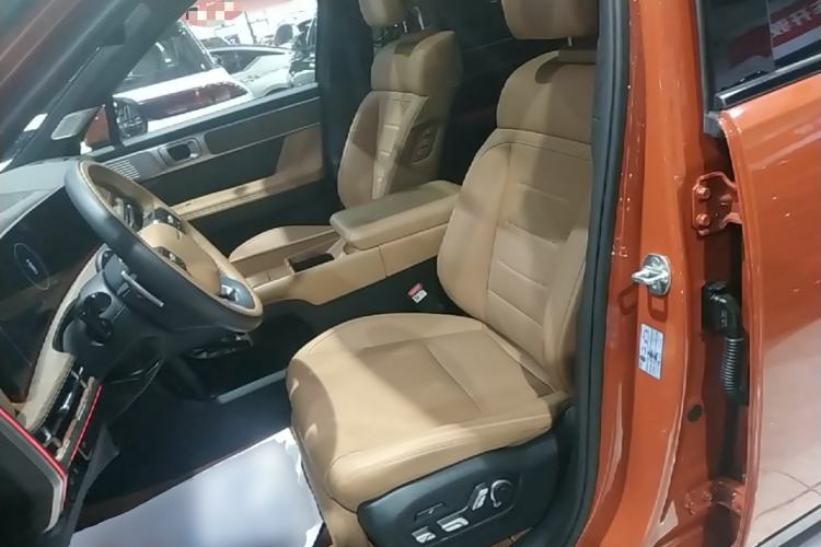 Used Hyundai Santa Fe 2024 2.0T Connoisseur Ultra Left Front Seat