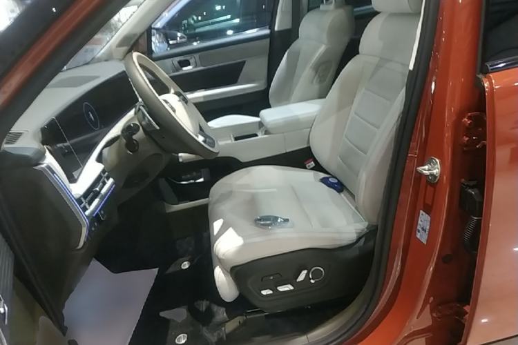 Used Hyundai Santa Fe 2024 2.0T Connoisseur Ultra Left Front Seat