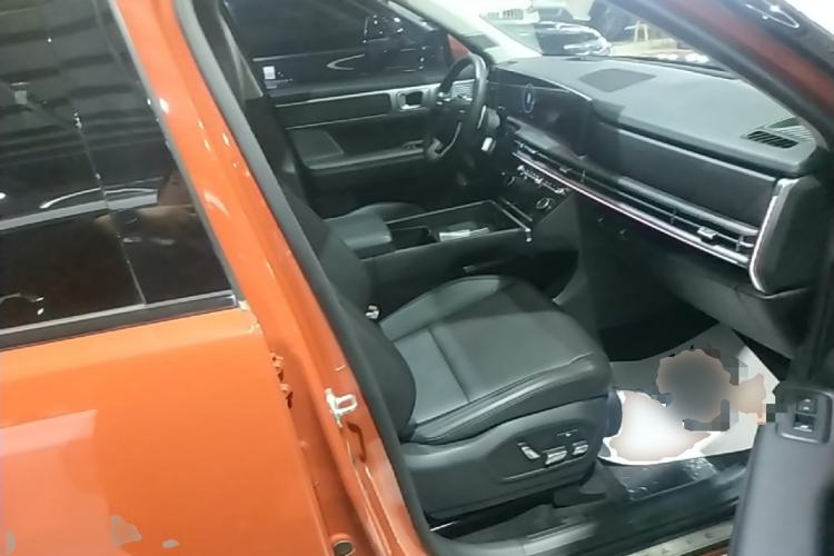 Used Hyundai Santa Fe 2024 2.0T Connoisseur Ultra Right Front Seat