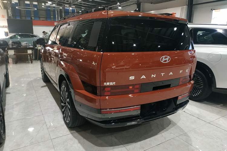 Used Hyundai Santa Fe 2024 2.0T Connoisseur Ultra Exterior 2