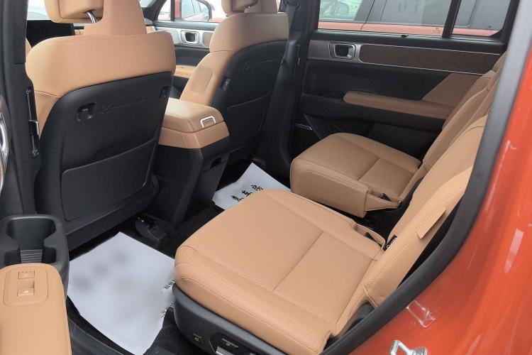 Used Hyundai Santa Fe 2024 2.0T Connoisseur Ultra Interior 1