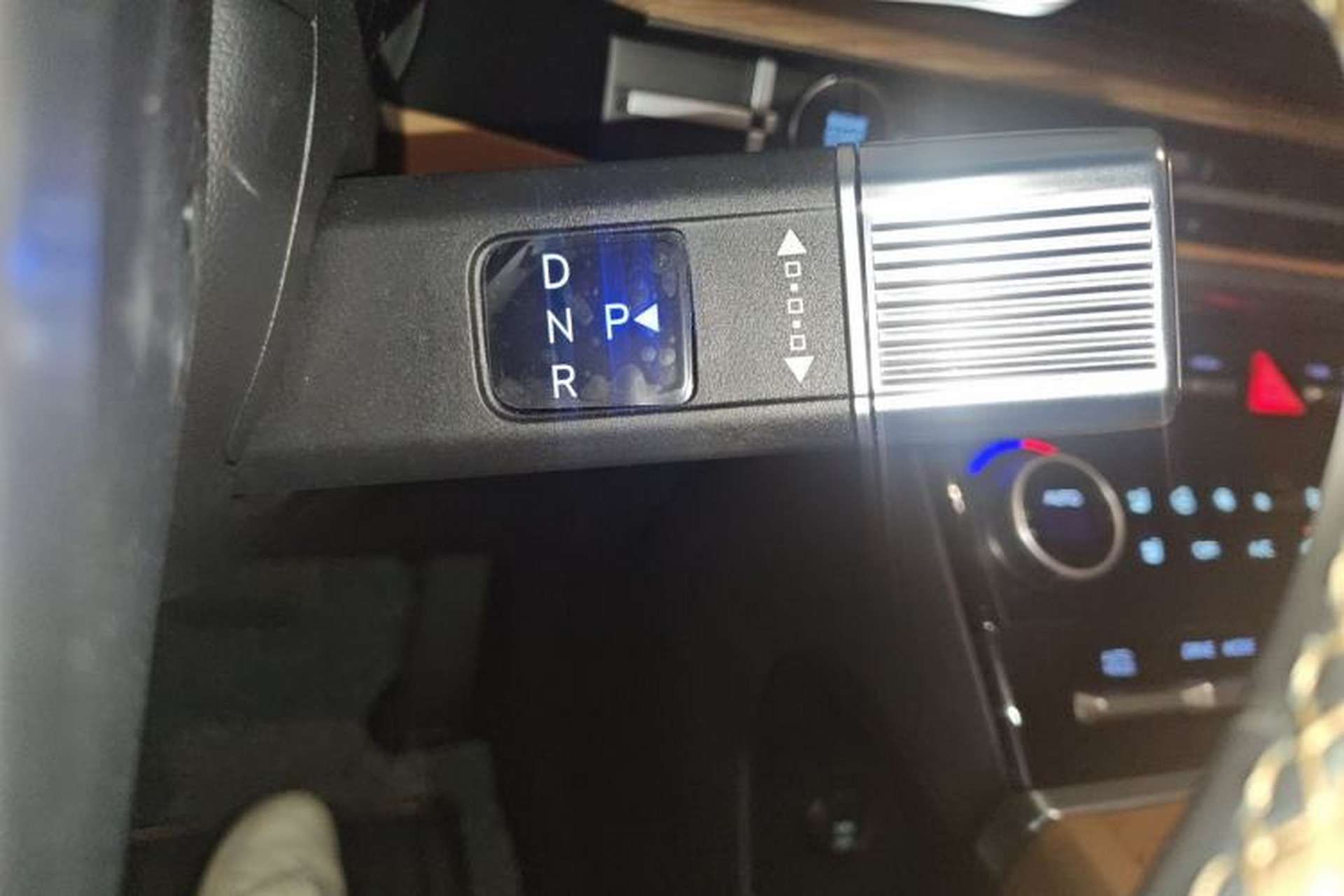 Used Hyundai Santa Fe 2024 2.0T Connoisseur Pro Max Gear Lever