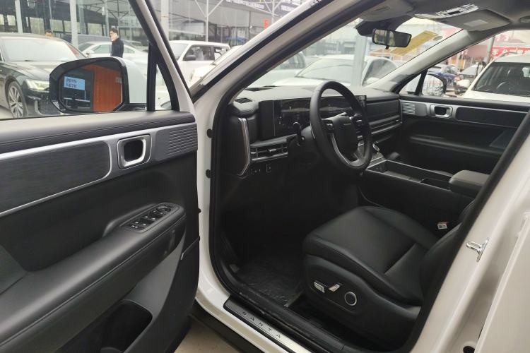 Used Hyundai Santa Fe 2024 2.0T Connoisseur Pro Interior 3
