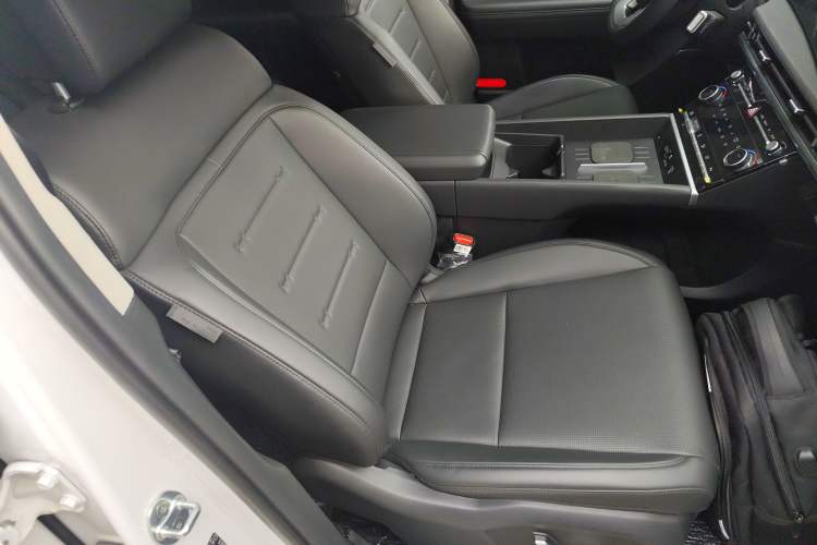 Used Hyundai Santa Fe 2024 2.0T Connoisseur Pro Right Front Seat