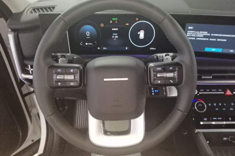 Used Hyundai Santa Fe 2024 2.0T Explorer Pro Steering Wheel
